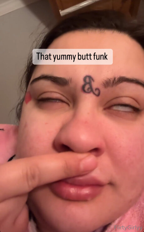 Bellathecat pornstar nude pictures