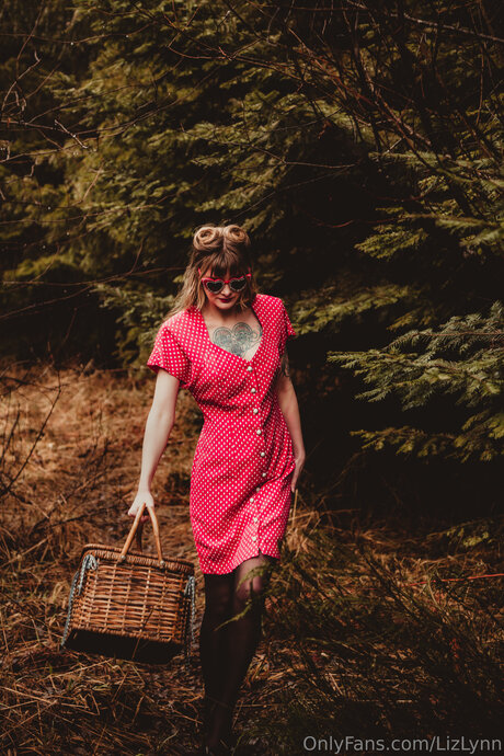 Lizlynn star pretty archive