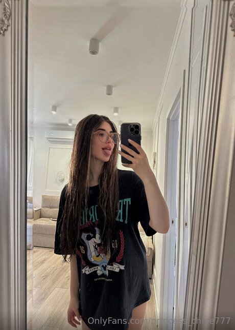 Princess Chloe777 model best photo