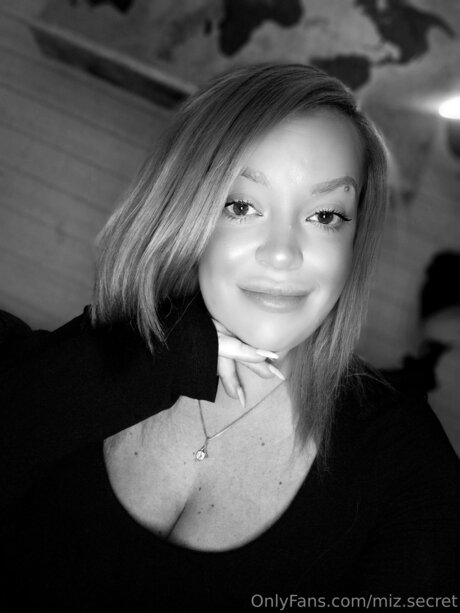 Miz Secret free pornstar images