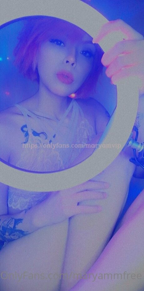 Mila Free free star archive