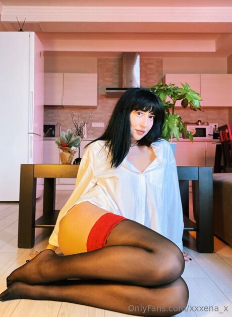 Xxxena X high quality actress image