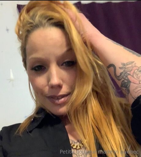 U22761022 pornstar naked pic