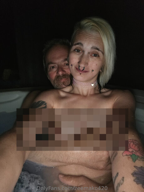 Zeemako420 star naked galleries