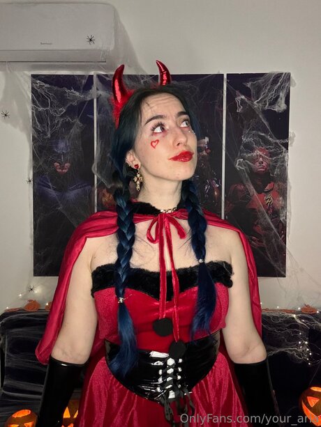 Your Aria top model image