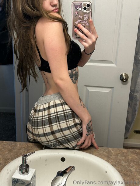 Aylaxcollins model pornographic img