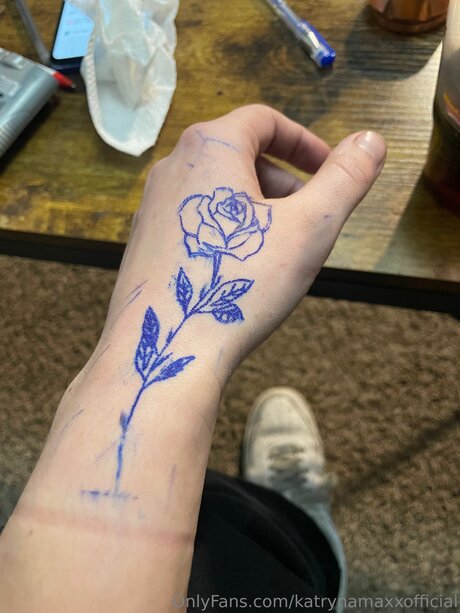 Katrynamaxxofficial top star galleries