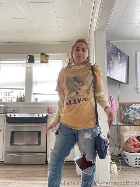 Katrynamaxxofficial hd model photos