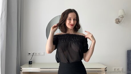 Curls Dasein erotic pornstar archive