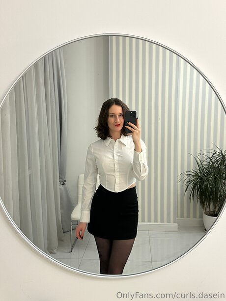 Curls Dasein star pretty img