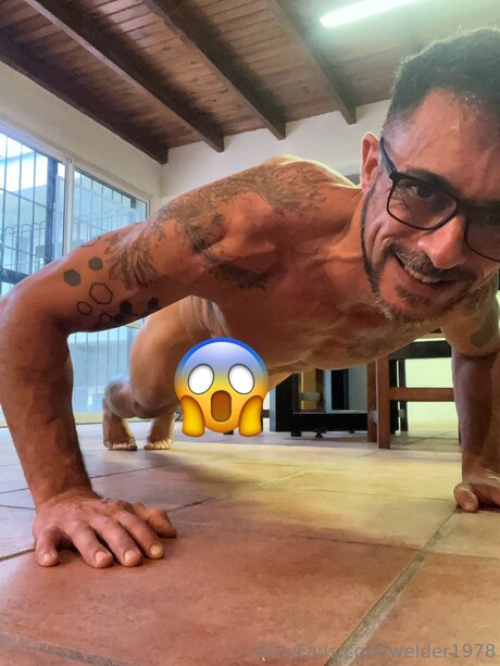 Welder1978 model high quality images