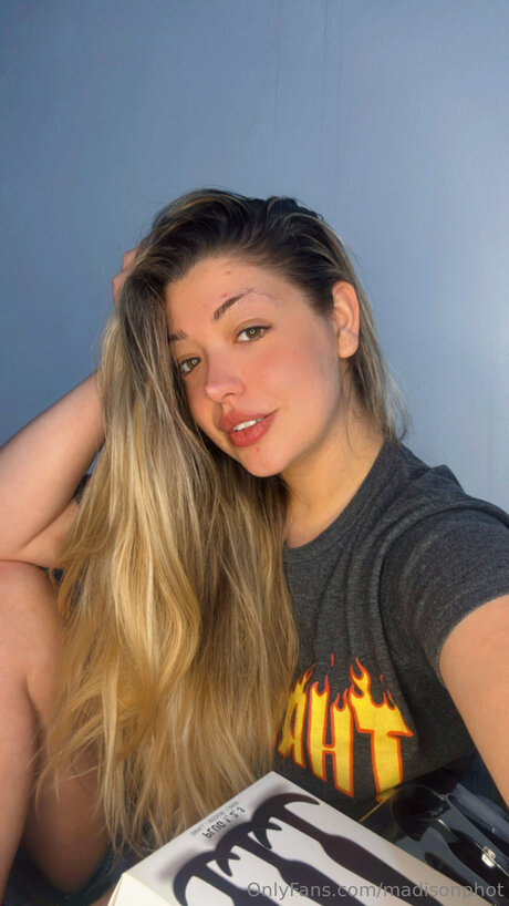 Madisonphot pornographic model photo