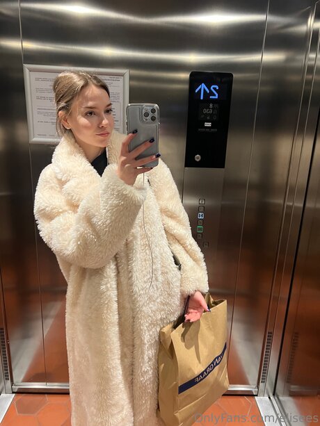 Elisees model high quality archive