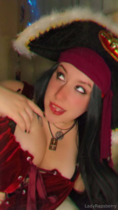 Ladyraspberry model art img