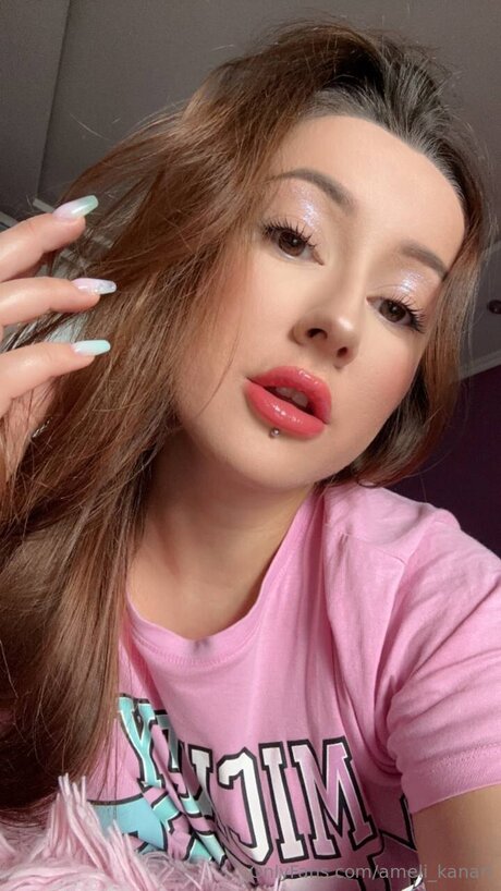 Ameli Kanari star nude pic