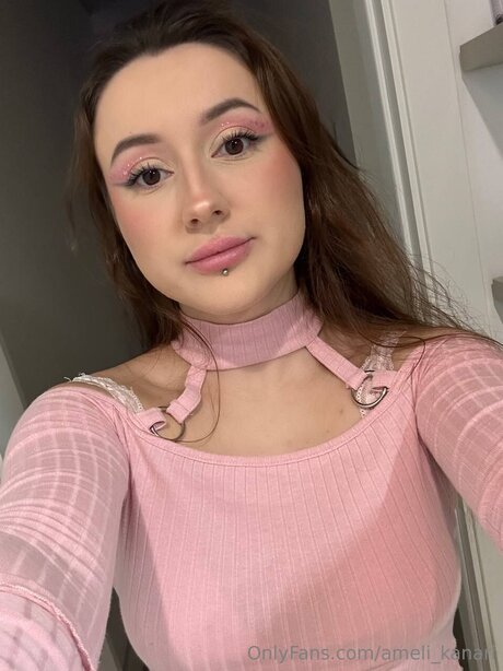 Ameli Kanari model pretty pictures