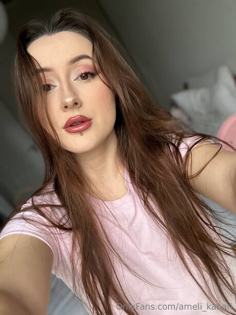 Ameli Kanari naked actress pic