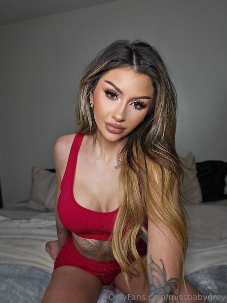 Missbabygrey erotic model photos