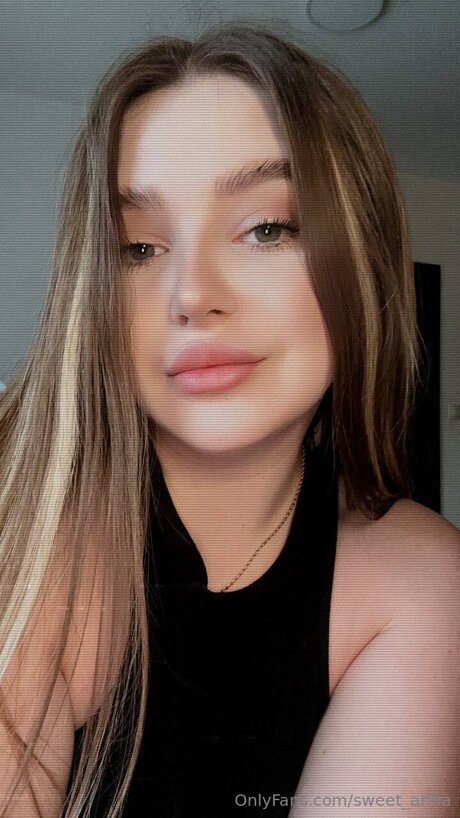 Arina Hot xxx pornstar pics