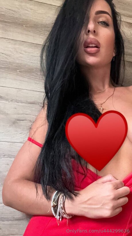 U444299636 star erotic pic