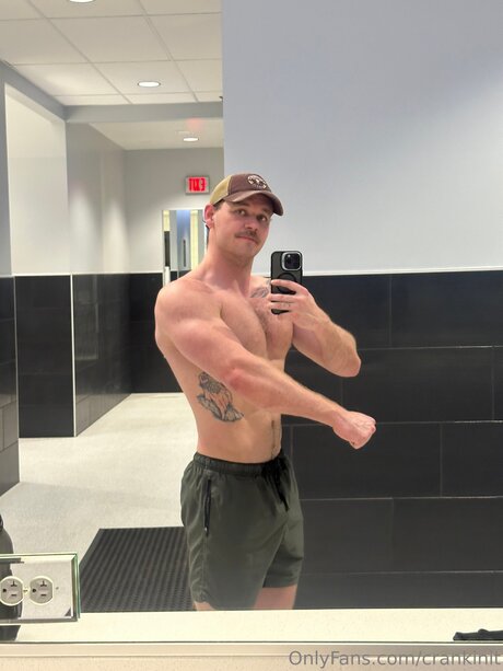 Crankinit model naked img