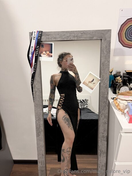 Mari Galore Vip sexy model photo