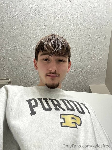 Kylesfree nudes model pictures