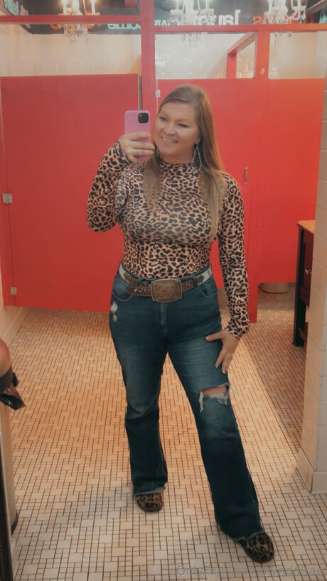 Kyndalrae adult model img