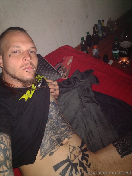 Fallenmaster69 star hot pics