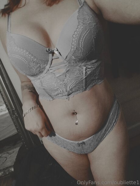 Oubliette1 star adult photo