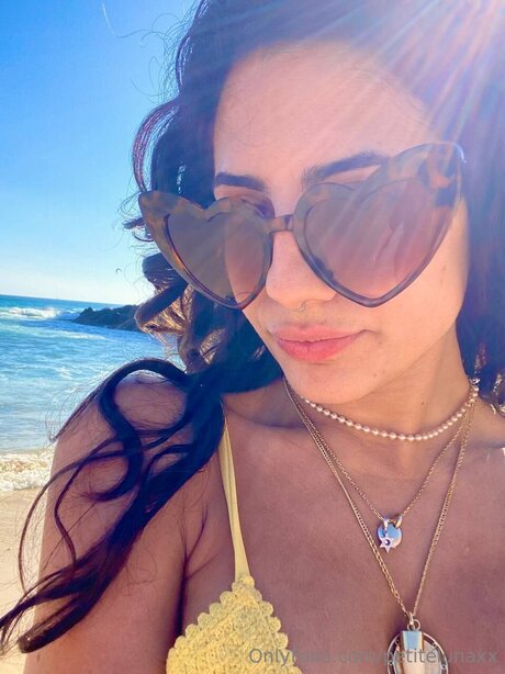 Petitelunaxx pornstar xxx galleries