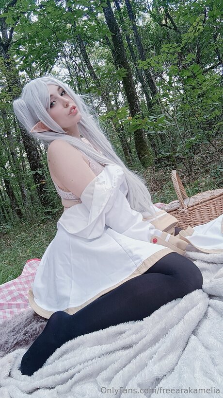 Freearakamelia star hot pictures