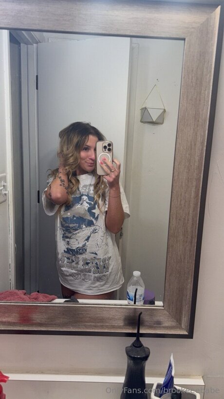 Brookeeebabe star sexy photos