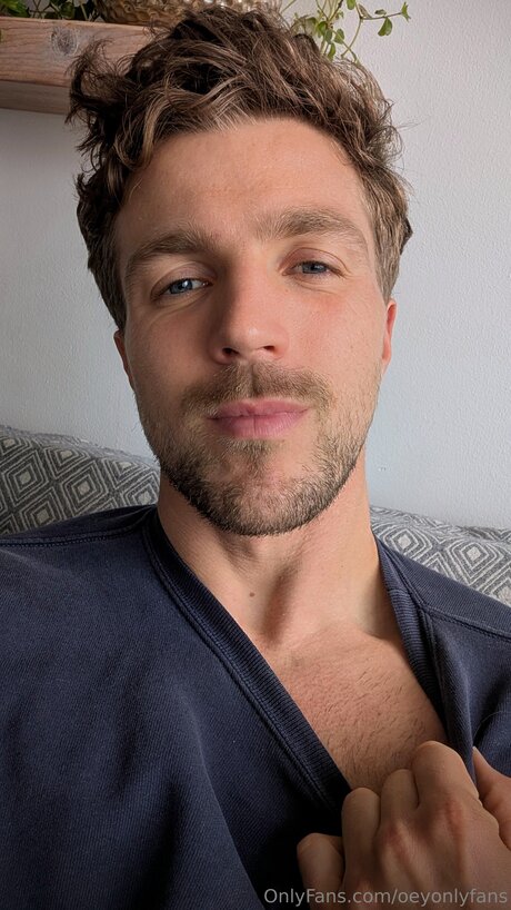 Oeyonlyfans sexy actress photos