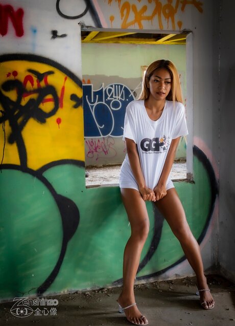 Benzasia pornographic model photos