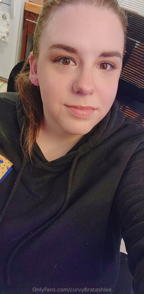 Curvybratashlee exclusive star pictures