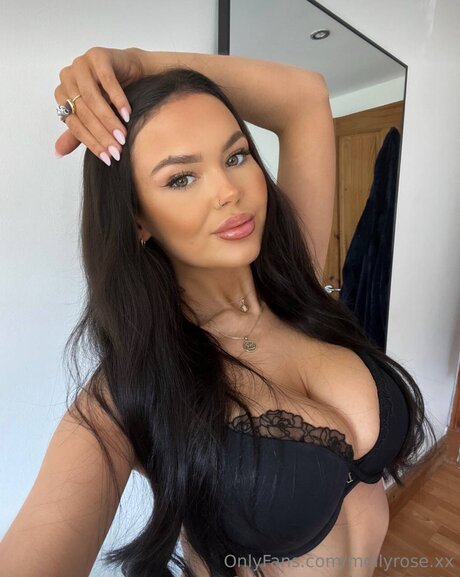 Mollyrose Xx sexy actress photos