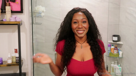 Amaraislive art actress photos