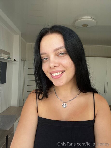 Lolla Honey star beautiful image