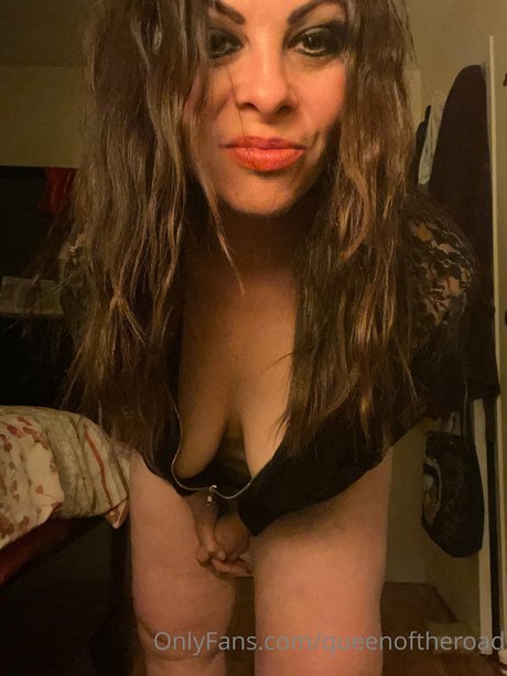 Queen of The Road nude actress images