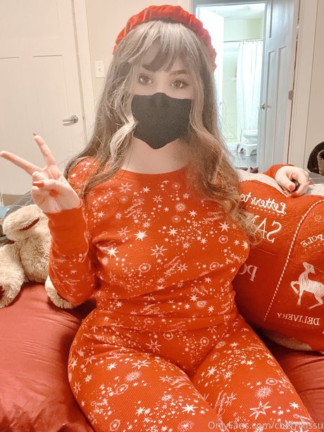 Cherrikissu_ star nude gallery