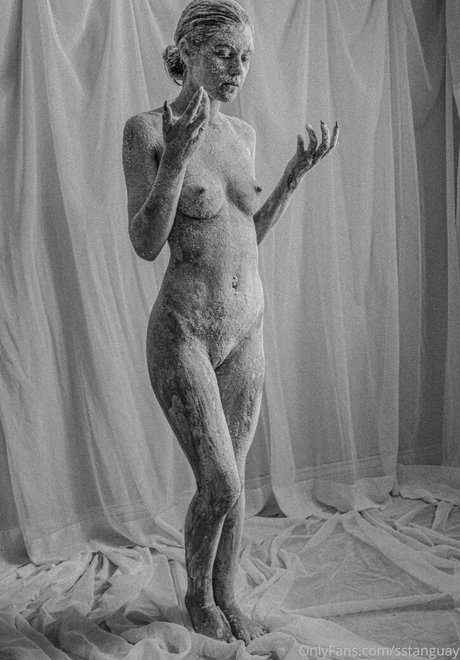 Selena Sstanguay nice model img