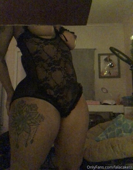 lalacakes model adult images