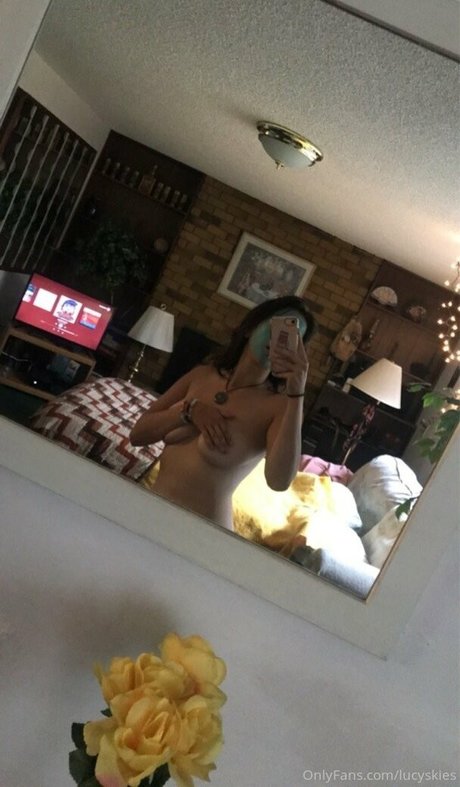 Lucyskyes pornstar sex photos