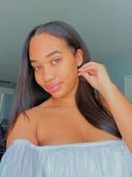 christinaxnic star sex archive