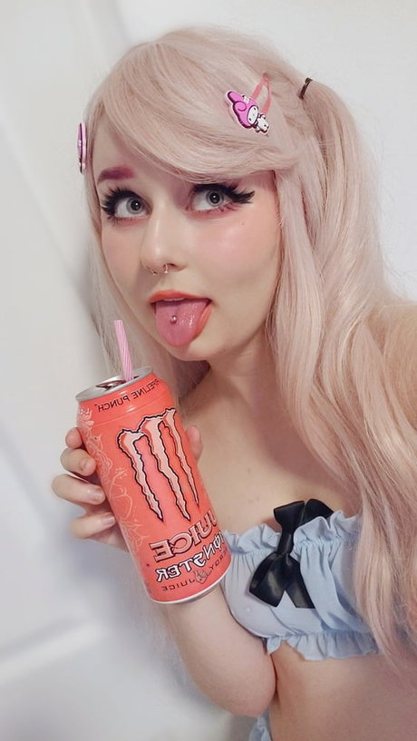 Peachie Sweetie pornstar pretty gallery