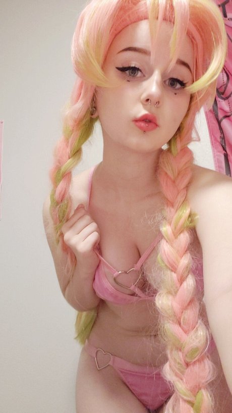 Peachie Sweetie pornographic star photos