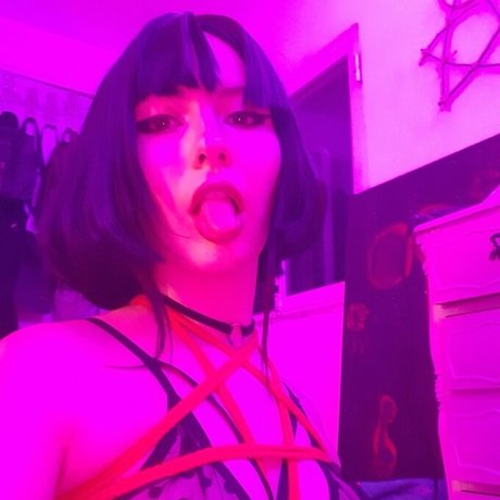 chibi sexy model picture