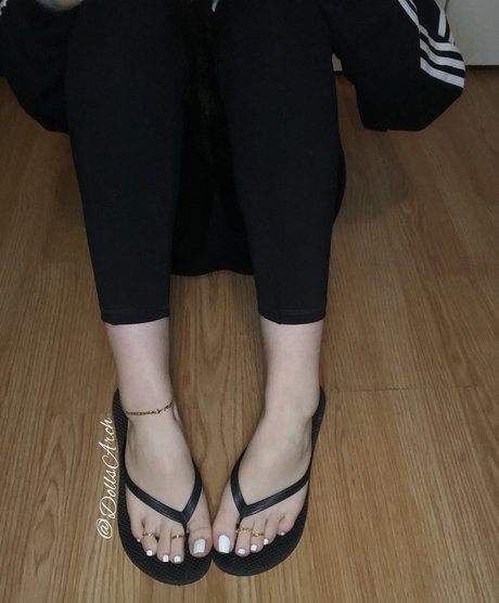 Dollsarch free model picture