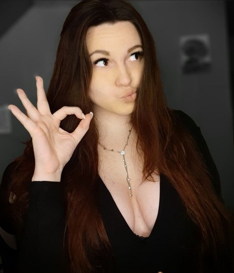 Junie Dyana pornstar nude archive